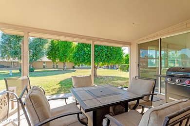 Perfect cozy end-unit home located in Sun City, just minutes on PalmBrook Country Club in Arizona - for sale on GolfHomes.com, golf home, golf lot