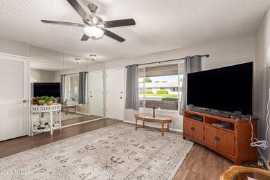 Perfect cozy end-unit home located in Sun City, just minutes on PalmBrook Country Club in Arizona - for sale on GolfHomes.com, golf home, golf lot