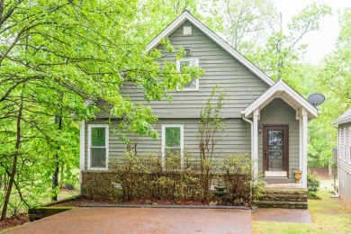 Shiloh Falls villa, overlooking #4 green. Features spacious open on Shiloh Falls Golf Club in Tennessee - for sale on GolfHomes.com, golf home, golf lot