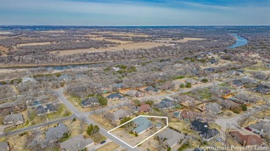 New Listing in Pecan Plantation! Spacious 3-2-2, brick, great on Pecan Plantation Country Club in Texas - for sale on GolfHomes.com, golf home, golf lot