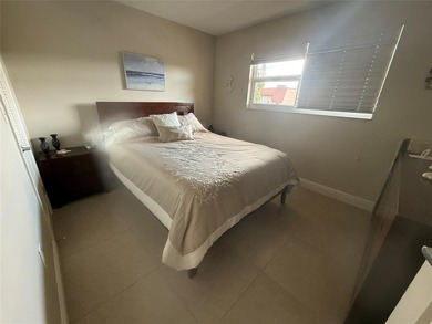 Gorgeous condo completely remodeled, sold totally furnish on Sunrise Lakes Phase III in Florida - for sale on GolfHomes.com, golf home, golf lot