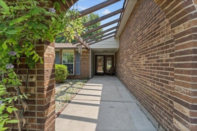 Move-in ready brick ranch with space to spread out inside and on Fairfield Greens-North Trace in Ohio - for sale on GolfHomes.com, golf home, golf lot