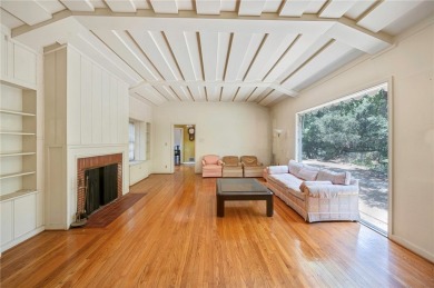 Welcome to 520 Linda Vista Ave, Pasadena--a private and secluded on Brookside Golf Course in California - for sale on GolfHomes.com, golf home, golf lot