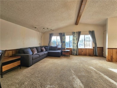A well-kept spacious home nestled in a beautiful 55+ community on Sun Lakes Country Club in California - for sale on GolfHomes.com, golf home, golf lot