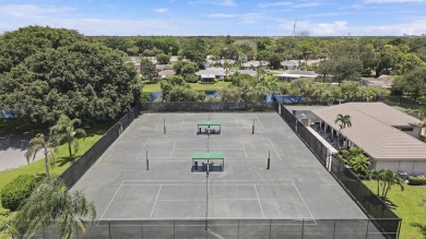 Welcome to Eastpointe Country Club. This beautifully kept 2 bed on Eastpointe Country Club in Florida - for sale on GolfHomes.com, golf home, golf lot
