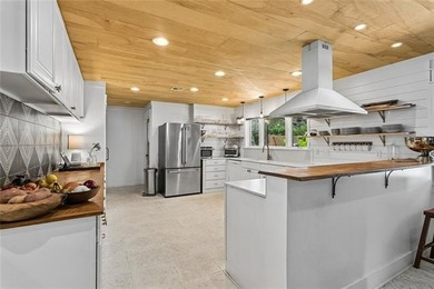 Rare double lot on nearly one acre in coveted Country Club on Covington Country Club in Louisiana - for sale on GolfHomes.com, golf home, golf lot