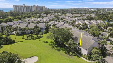 WOW! HIGHLY SOUGHT AFTER & rarely avail PET FRIENDLY END UNIT on on Jupiter Dunes Golf Course in Florida - for sale on GolfHomes.com, golf home, golf lot