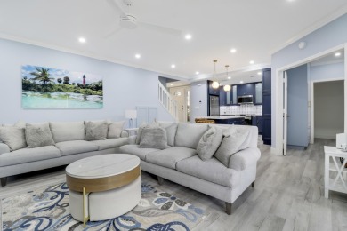 WOW! HIGHLY SOUGHT AFTER & rarely avail PET FRIENDLY END UNIT on on Jupiter Dunes Golf Course in Florida - for sale on GolfHomes.com, golf home, golf lot