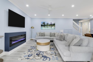 WOW! HIGHLY SOUGHT AFTER & rarely avail PET FRIENDLY END UNIT on on Jupiter Dunes Golf Course in Florida - for sale on GolfHomes.com, golf home, golf lot