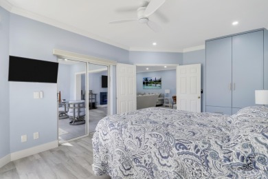 WOW! HIGHLY SOUGHT AFTER & rarely avail PET FRIENDLY END UNIT on on Jupiter Dunes Golf Course in Florida - for sale on GolfHomes.com, golf home, golf lot
