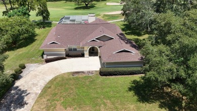 Wonderful 3 bedroom 2 bath pool home in the desirable community on Citrus Hills Golf Club in Florida - for sale on GolfHomes.com, golf home, golf lot