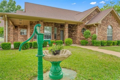 Welcome Home!  This beautifully maintained 3-bedroom, 2-bath on Gatesville Country Club in Texas - for sale on GolfHomes.com, golf home, golf lot