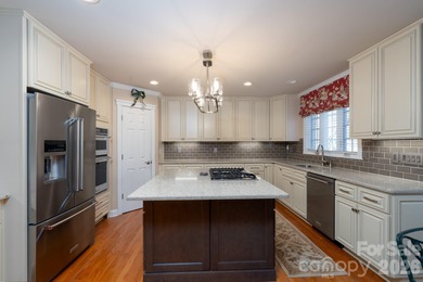 Don't miss this rare opportunity to own a beautifully updated on Birkdale Golf Club in North Carolina - for sale on GolfHomes.com, golf home, golf lot