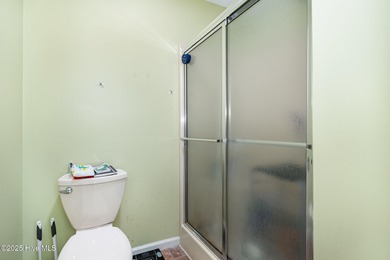 Enjoy effortless one-level living in this beautifully maintained on Pinehurst  No. 6 Golf Course in North Carolina - for sale on GolfHomes.com, golf home, golf lot