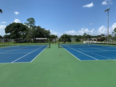 ***Reduced***ALL REASONABLE OFFERS WILL BE CONSIDERED!!!! on Schalamar Creek Golf and Country Club in Florida - for sale on GolfHomes.com, golf home, golf lot