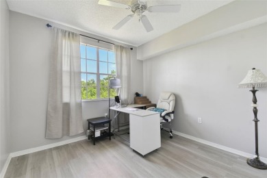 $7000 SELLER CREDIT IN FLEX MONEY!!! Unbeatable location!! Cozy on The Meadows Golf and Country Club in Florida - for sale on GolfHomes.com, golf home, golf lot