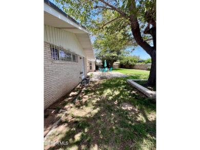 Beautifully Maintained, 3BR/2BA custom Brick Home, located in on Lone Star Golf Club in Texas - for sale on GolfHomes.com, golf home, golf lot