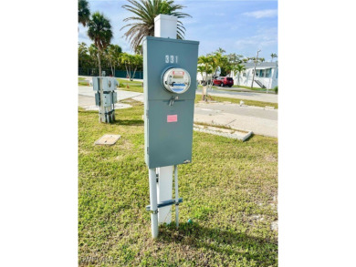 This fantastic lot comes with upgraded 120 AMP ELECTRICAL on Kelly Greens Golf and Country Club in Florida - for sale on GolfHomes.com, golf home, golf lot