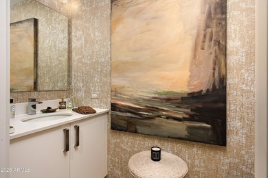 TREEHOUSE IN THE SKY! End unit , east and south, south west on Kierland Golf Club in Arizona - for sale on GolfHomes.com, golf home, golf lot