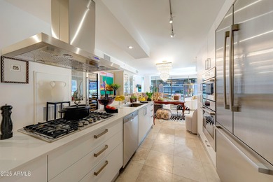 TREEHOUSE IN THE SKY! End unit , east and south, south west on Kierland Golf Club in Arizona - for sale on GolfHomes.com, golf home, golf lot