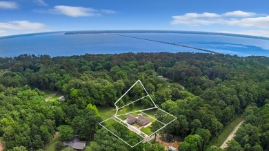This beautifully remodeled 3-bed/3bath home offers 2,866+/- on Pendleton Harbor in Texas - for sale on GolfHomes.com, golf home, golf lot