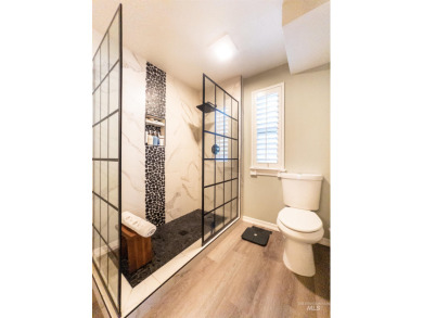 Experience effortless living in this beautifully updated on Lakeview Golf Club in Idaho - for sale on GolfHomes.com, golf home, golf lot