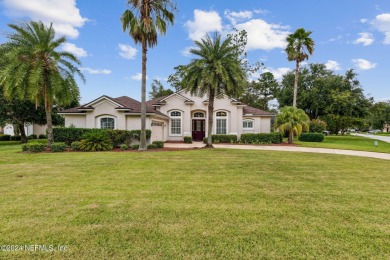 **Seller offering $7,500 in concessions!** *Screened-In Pool on Eagle Harbor Golf Club in Florida - for sale on GolfHomes.com, golf home, golf lot