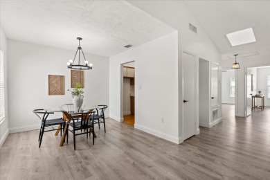 Welcome to this beautifully maintained 2-bedroom, 2-bathroom on Dubsdread Golf Course in Florida - for sale on GolfHomes.com, golf home, golf lot