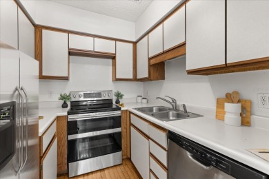 Welcome to this beautifully maintained 2-bedroom, 2-bathroom on Dubsdread Golf Course in Florida - for sale on GolfHomes.com, golf home, golf lot