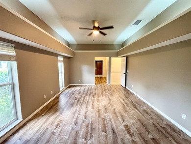 PRICED TO SELL!!! Perfectly positioned at the foot of a cul de on St. Lucie Trail Golf Club in Florida - for sale on GolfHomes.com, golf home, golf lot