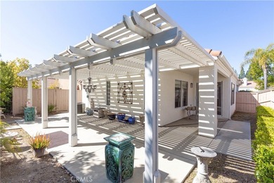 GORGEOUS TURNKEY HOME IN PRESTIGIOUS 55+ THE COLONY! Welcome to on California Oaks Golf Course in California - for sale on GolfHomes.com, golf home, golf lot