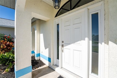 ROTONDA WEST GEM!  Check out this 2-bedroom, 2 bath, 2 car on Rotonda Golf and Country Club The Palms Course in Florida - for sale on GolfHomes.com, golf home, golf lot