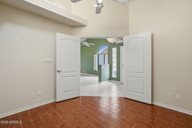 Desirable 55+ corner townhome + den, backing to the greenbelt on Apache Wells Country Club in Arizona - for sale on GolfHomes.com, golf home, golf lot