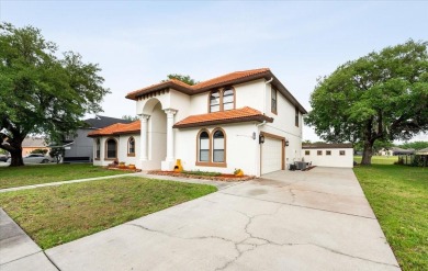 Huge Price Reduction!!! Dont miss out. Welcome to a on Wedgefield Golf Club in Florida - for sale on GolfHomes.com, golf home, golf lot