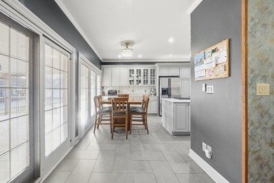 Elegant one-owner custom all-brick home in Hopkinsville offering on Hopkinsville Golf and Country Club in Kentucky - for sale on GolfHomes.com, golf home, golf lot