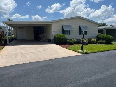 Charming and Updated Home - with 2 Bedroom, 2 Bath, 1,200 Sq Ft on Four Lakes Golf Club in Florida - for sale on GolfHomes.com, golf home, golf lot