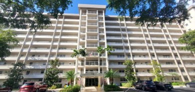 Beautifully renovated 2 bedroom 2 bath condo overlooking on Palm-Aire Country Club and Resort - Palms in Florida - for sale on GolfHomes.com, golf home, golf lot