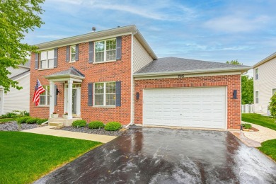 Welcome home to 725 Delacourte! Enjoy the best of Bolingbrook on Bolingbrook Golf Club in Illinois - for sale on GolfHomes.com, golf home, golf lot