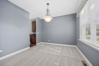 Welcome home to 725 Delacourte! Enjoy the best of Bolingbrook on Bolingbrook Golf Club in Illinois - for sale on GolfHomes.com, golf home, golf lot