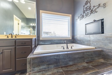 Mike Story, M: , mstory,   - Open Sunday 11:00 - 1:00! Spacious on Players Club At Deer Creek in Nebraska - for sale on GolfHomes.com, golf home, golf lot