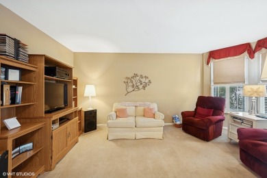 Welcome Home to this well-maintained townhome in prestigious on Palatine Hills Golf Course in Illinois - for sale on GolfHomes.com, golf home, golf lot