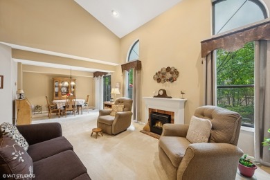 Welcome Home to this well-maintained townhome in prestigious on Palatine Hills Golf Course in Illinois - for sale on GolfHomes.com, golf home, golf lot
