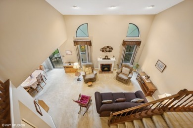 Welcome Home to this well-maintained townhome in prestigious on Palatine Hills Golf Course in Illinois - for sale on GolfHomes.com, golf home, golf lot