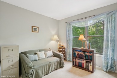 Welcome Home to this well-maintained townhome in prestigious on Palatine Hills Golf Course in Illinois - for sale on GolfHomes.com, golf home, golf lot