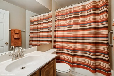 Welcome Home to this well-maintained townhome in prestigious on Palatine Hills Golf Course in Illinois - for sale on GolfHomes.com, golf home, golf lot