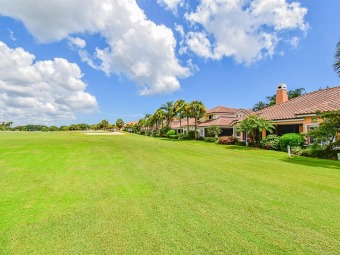 Charming one story 2BR/2.5BA villa with large den (possible 3rd on Oak Harbor Country Club in Florida - for sale on GolfHomes.com, golf home, golf lot