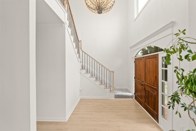 Beautifully renovated 5 Bed 3.5 Bath in Maisons of Chenal with on Chenal Country Club - Bear Den Mountain in Arkansas - for sale on GolfHomes.com, golf home, golf lot