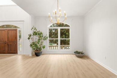 Beautifully renovated 5 Bed 3.5 Bath in Maisons of Chenal with on Chenal Country Club - Bear Den Mountain in Arkansas - for sale on GolfHomes.com, golf home, golf lot