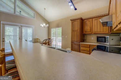 Lakeview 3-bedroom & 2-bathroom home with private access to the on Turtle Cove Golf Course in Georgia - for sale on GolfHomes.com, golf home, golf lot