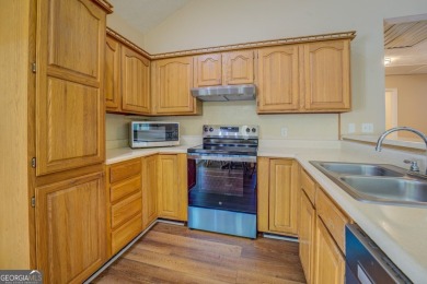 Lakeview 3-bedroom & 2-bathroom home with private access to the on Turtle Cove Golf Course in Georgia - for sale on GolfHomes.com, golf home, golf lot
